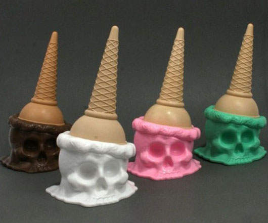 《骷顱頭冰淇淋》香草、草莓口味通通有~❤ 《骷顱頭冰淇淋》香草、草莓口味通通有~❤