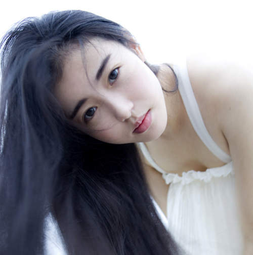 空靈系模特兒 張辛苑 長髮白洋裝才叫做好小倩(誤) 空靈系模特兒 張辛苑 長髮白洋裝才叫做好小倩(誤)