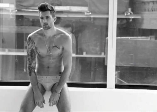 【巴西製造】Rafael Lazzini 渾然天成的發電機ㄣㄣㄣ~~ 【巴西製造】Rafael Lazzini 渾然天成的發電機ㄣㄣㄣ~~