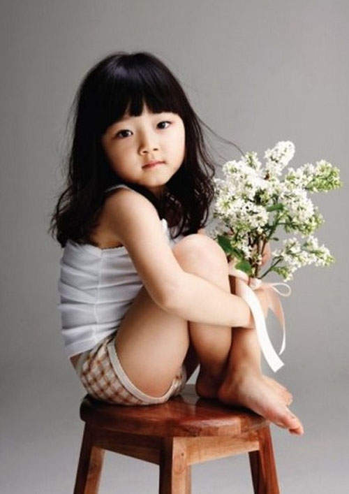 韓國萌小妹《鄭世允》~她是明星老爸的驕傲 韓國萌小妹《鄭世允》~她是明星老爸的驕傲