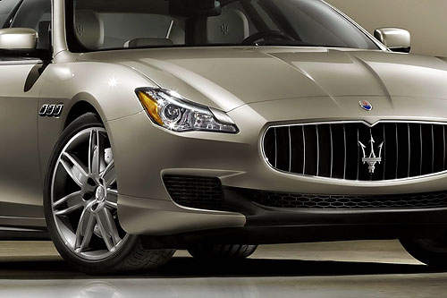 海神號新《Maserati Quattroporte》一絲不掛性感現身~ 海神號新《Maserati Quattroporte》一絲不掛性感現身~