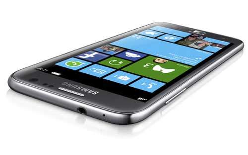 啊咧?全球首款WP 8手機 居然就這樣被「三星」給搶去發表...(Nokia:=口=) 啊咧?全球首款WP 8手機 居然就這樣被「三星」給搶去發表...(Nokia:=口=)
