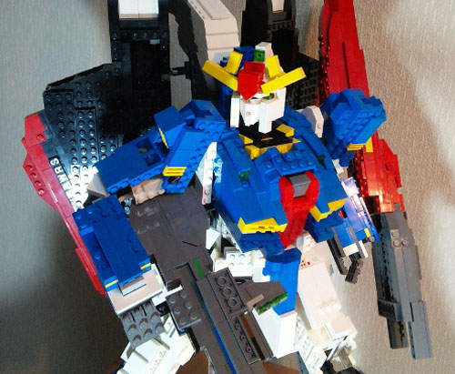 樂高積木王 佐藤洋 要是不能變形就不叫神作了！