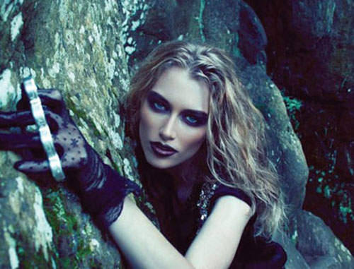 超暴力《i Phone手指虎手機殼》~保護女孩兒的好工具 超暴力《i Phone手指虎手機殼》~保護女孩兒的好工具