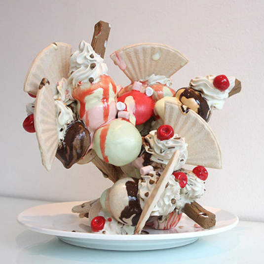 這麼可口美味的冰淇淋，為什麼只能看不能吃呢...？