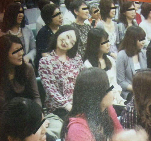 恐怖來賓歪頭姐 今天的你/妳...有落枕嘛!? 恐怖來賓歪頭姐 今天的你/妳...有落枕嘛!?