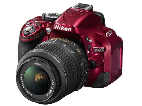 《Nikon D5200》最新款Nikon入門單眼超鮮豔登場 《Nikon D5200》最新款Nikon入門單眼超鮮豔登場