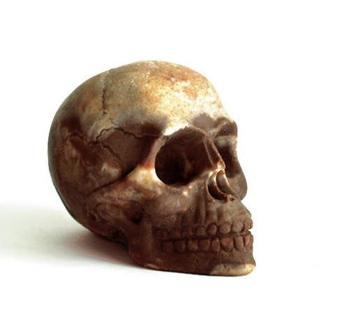 《骷髏頭巧克力》這就是愛與恨只有一線之隔的意思嗎…