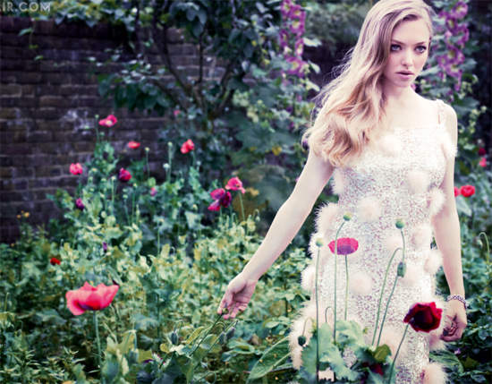 美翻了的《亞曼達塞佛瑞》浮華世界照片輯 美翻了的《亞曼達塞佛瑞》浮華世界照片輯