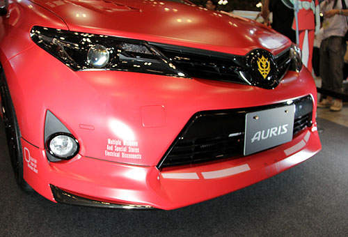 限制級廣告還不夠~Toyota Auris變身夏亞專屬車車! 限制級廣告還不夠~Toyota Auris變身夏亞專屬車車!