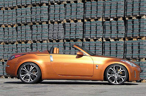 誰說一定要改最新的？Nissan 350Z還是很趴的呢！