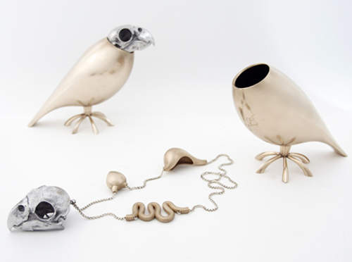 《超獵奇鸚鵡項鍊》好一條奇異特殊感滿點的鸚鵡項鍊! 《超獵奇鸚鵡項鍊》好一條奇異特殊感滿點的鸚鵡項鍊!