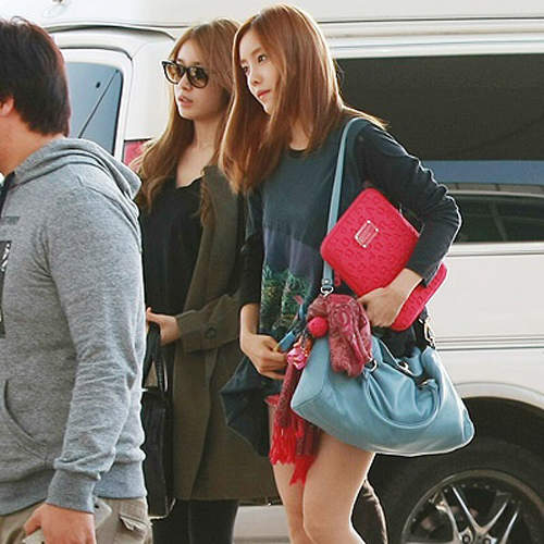 韓星們的機場私服,褲子失蹤了......?! 韓星們的機場私服,褲子失蹤了......?!