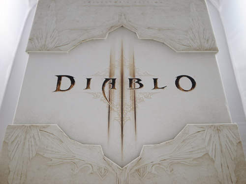 暗黑破壞神3 典藏版終於到舖啦!喔喔喔喔~(握拳)  暗黑破壞神3 典藏版終於到舖啦!喔喔喔喔~(握拳)