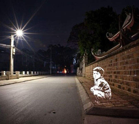 《光影塗鴉》有種說不出的恐懼感... 《光影塗鴉》有種說不出的恐懼感...