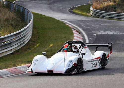 《紐柏林最速電動車》猜猜Toyota賽車究竟要跑多久呢? 《紐柏林最速電動車》猜猜Toyota賽車究竟要跑多久呢?