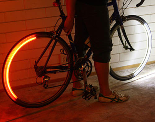 LED風火輪 酷炫又兼具安全性的好物 LED風火輪 酷炫又兼具安全性的好物