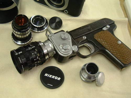 超屌的相機兵器《手槍相機》 會有人不給拍嗎!?(指) 超屌的相機兵器《手槍相機》 會有人不給拍嗎!?(指)