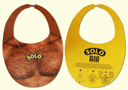 《胸毛圍兜》讓你大方敞開性感胸膛～