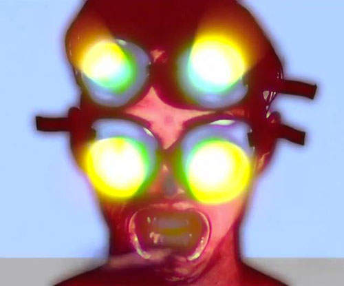 新世紀拔罐戰士 大陸藝術家陸揚的EVA藝術創作