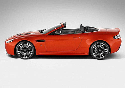 等不及先脫了!Aston Martin V12 Vantage Roadster提前曝光~ 等不及先脫了!Aston Martin V12 Vantage Roadster提前曝光~