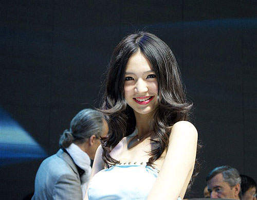 北京車展麻斗爭豔!來看看熟悉的東方臉孔吧~♥ 北京車展麻斗爭豔!來看看熟悉的東方臉孔吧~♥