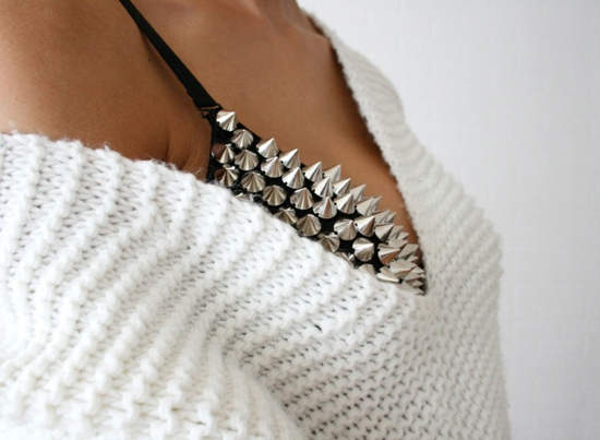 這樣的胸罩 不怕有人襲胸了～