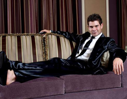 《西裝睡衣》以後就上班穿睡衣 睡覺穿西裝吧! 《西裝睡衣》以後就上班穿睡衣 睡覺穿西裝吧!