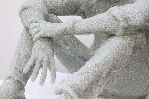 《玻璃人間》活靈活現的碎玻璃藝術品 《玻璃人間》活靈活現的碎玻璃藝術品