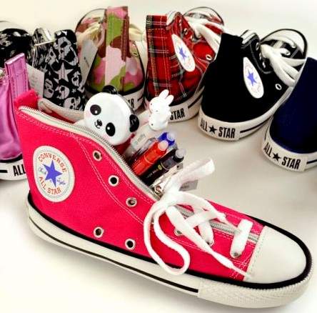 《Converse鉛筆盒》放學後還可以拿來穿嗎？XD