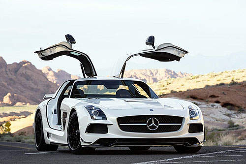 《賓士SLS AMG Black Series》黑帶高手超殺氣~ 《賓士SLS AMG Black Series》黑帶高手超殺氣~