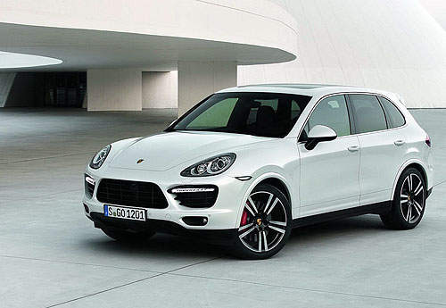新《保時捷Cayenne Turbo S》550匹馬力扛霸子現身~ 新《保時捷Cayenne Turbo S》550匹馬力扛霸子現身~