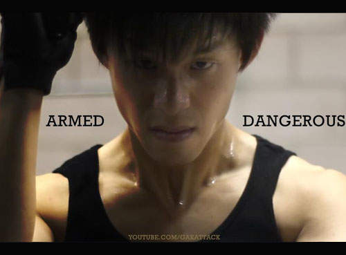 超炫特效武打哥 硬底子真功夫就差沒拿雙截棍了