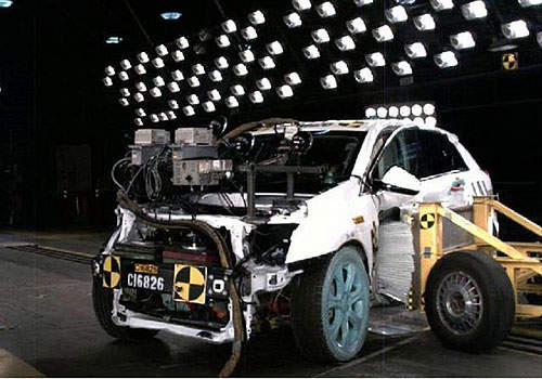 來看看歪國人選出的最安全休旅車TOP 9 來看看歪國人選出的最安全休旅車TOP 9