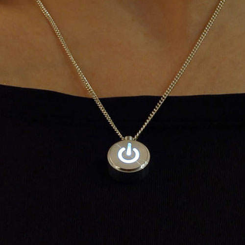 開關ON！專為女性打造的「蘋果i項鍊」《iNecklace》性感登場！