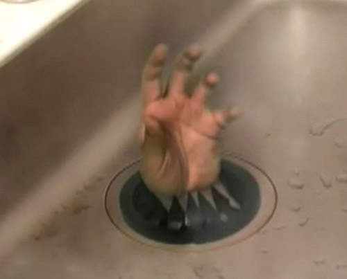 呻吟的排水管 小心你家也可能中招！