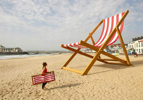 《世界最大躺椅》真的是有夠大的啦~~ 《世界最大躺椅》真的是有夠大的啦~~