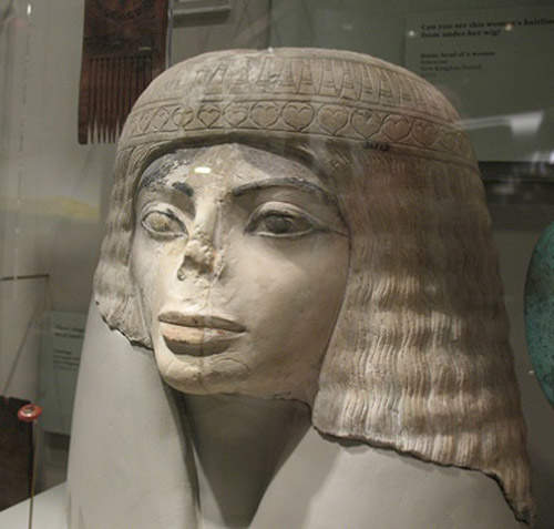 回到埃及的麥可傑克森？芝加哥博物館內的奇異雕像