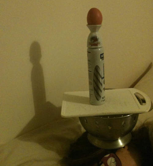 《睡覺疊疊樂》醒來你就災系（坳手指）