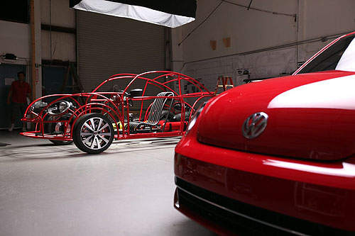 讓我們開著福斯金龜車去海底拜訪大白鯊吧!(無誤) 讓我們開著福斯金龜車去海底拜訪大白鯊吧!(無誤)