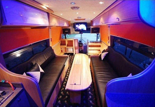 蝦密？這不是旅館？韓國加長版露營車好豪華捏