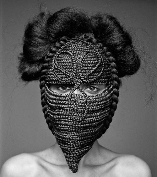 《蓋頭蓋臉頭髮雕塑》這樣作壞事一定沒人認得出你(?) 《蓋頭蓋臉頭髮雕塑》這樣作壞事一定沒人認得出你(?)