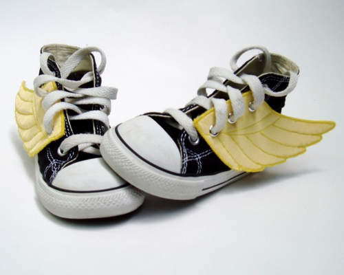 《鞋帶孔翅膀花邊》讓我的帆布鞋會飛飛!●‿● 《鞋帶孔翅膀花邊》讓我的帆布鞋會飛飛!●‿●