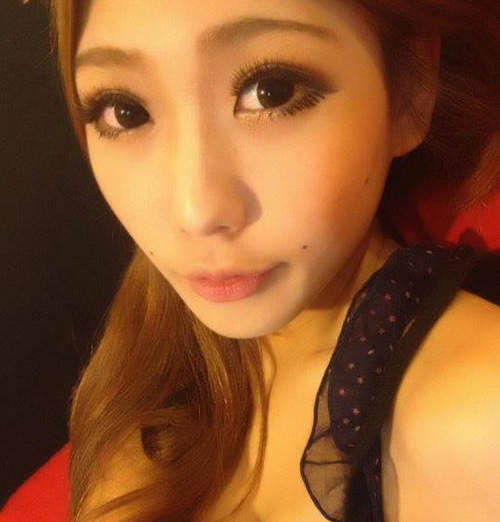 美妝甜心 Mina(雅雅) 揉揉眼沒看錯還真像LENA