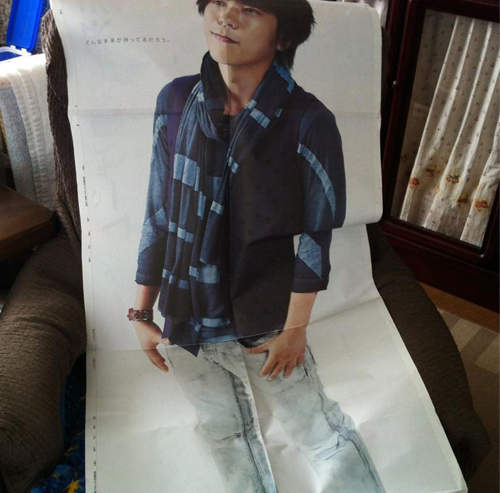 嵐ARASHI★二宮和也到處出現在日本家庭的客廳坐著！？