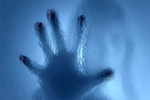 老外研發:能自動幫你清潔的超神奇「玻璃」! 老外研發:能自動幫你清潔的超神奇「玻璃」!