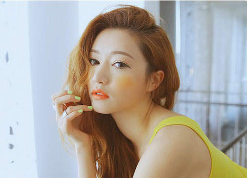 網拍正妹《朴素拉》 陽光笑容超迷人 網拍正妹《朴素拉》 陽光笑容超迷人