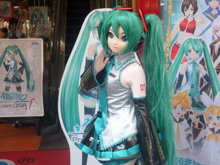《初音偶2號》初音打油靠邊閃 初音來了~ 《初音偶2號》初音打油靠邊閃 初音來了~