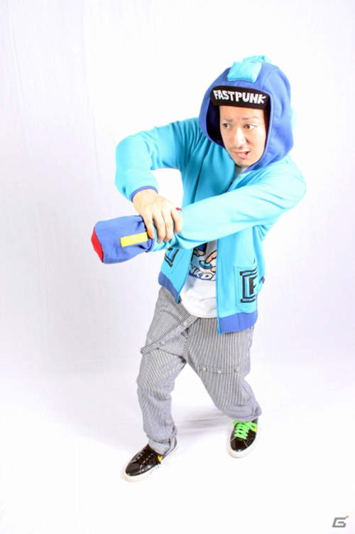 《洛克人連帽外套》穿上這件你也可以當洛克人囉♪ 《洛克人連帽外套》穿上這件你也可以當洛克人囉♪