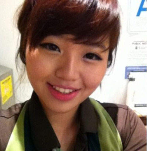 我的化妝前VS化妝後~請大家幫我看有沒有差很多? 我的化妝前VS化妝後~請大家幫我看有沒有差很多?